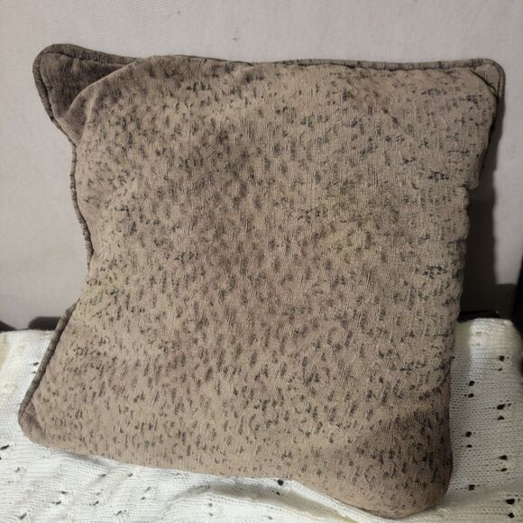 Geometric Circle Pattern Throw Pillows 2 Total Retro 17"  Chair Cushion Decor - Picture 2 of 8